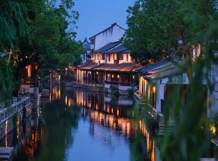 19:30央视首播丨胡歌归来，繁花绽放！黎里之子作品预定跨年追剧王炸